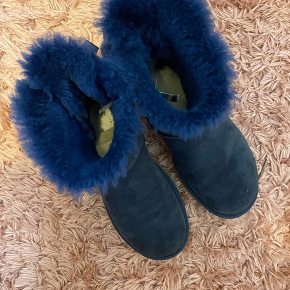 Ugg boots - Picture 3 of 3